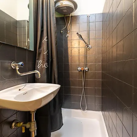Apartman Helena 100 M From Sea Stari Grad